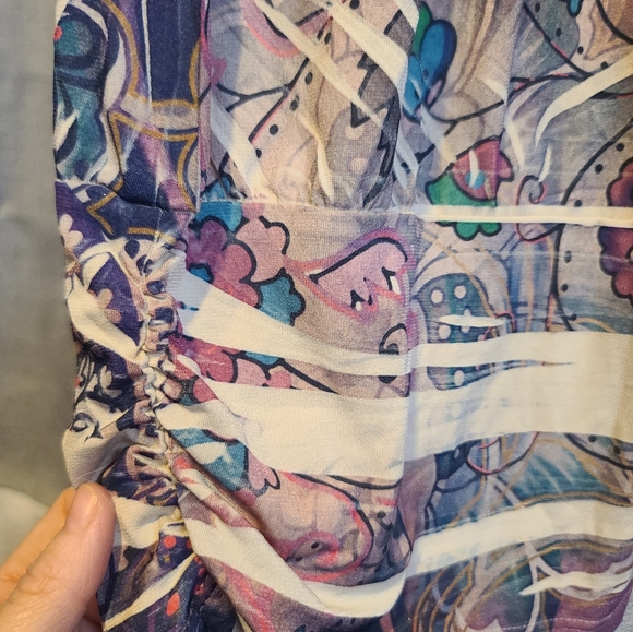 Shirt - Picture 2 of 8